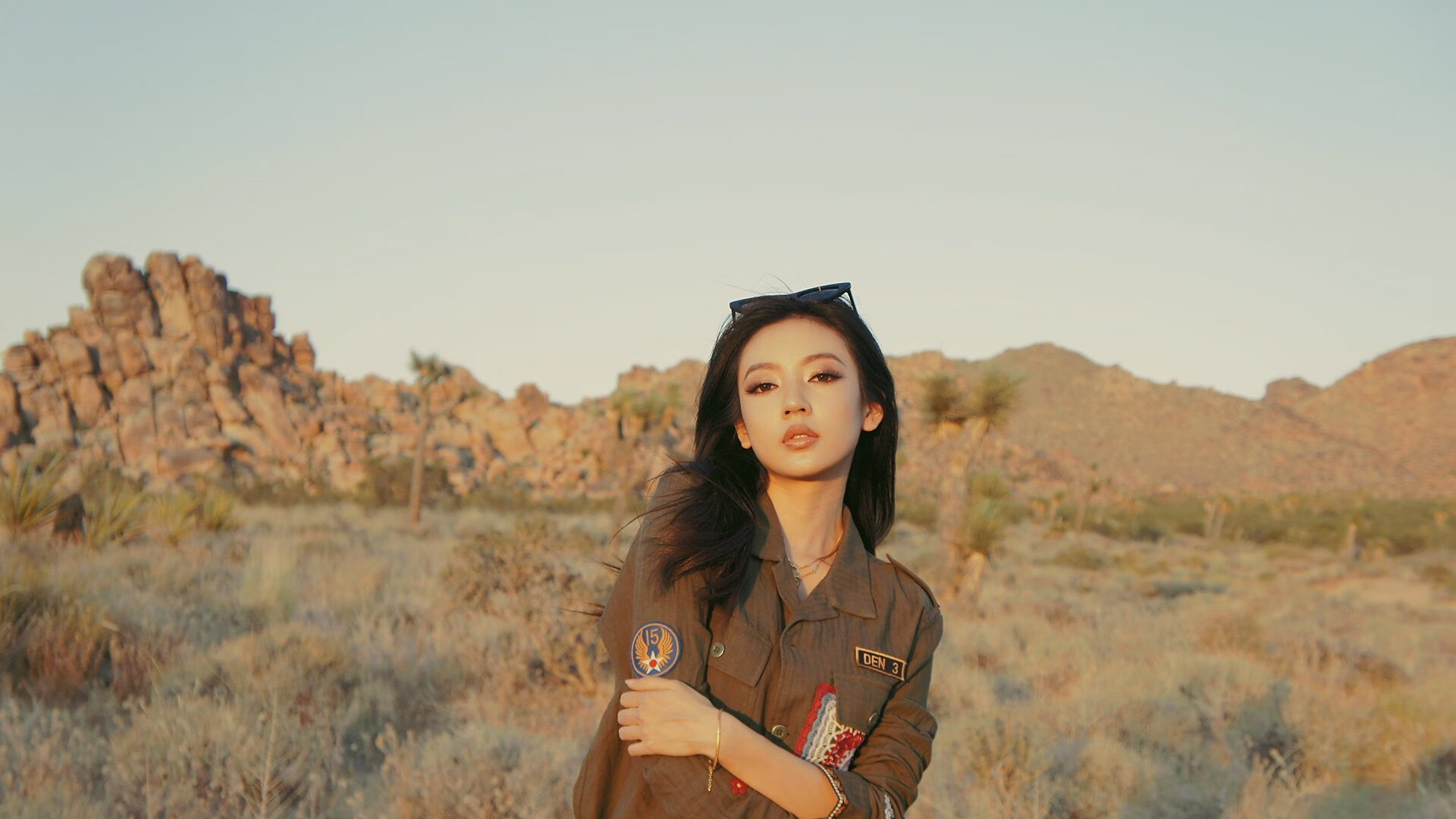 爱游戏体育平台-史上“最牛”篮下封盖：斯托亚科维奇在对阵勇士时完美封堵对手关键投篮！