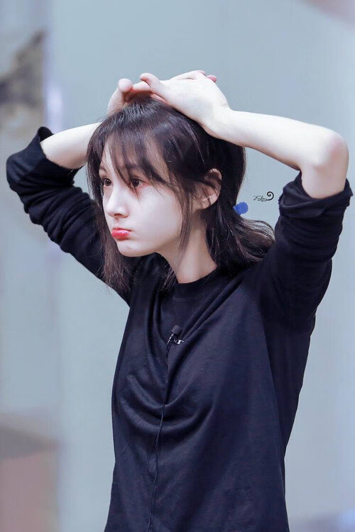 逆境中的坚韧:伤病复出球员的励志故事,逆境中成长的运动员