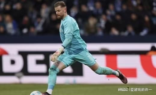 包含爱游戏:红牌争议！裁判判罚尺度引质疑的词条