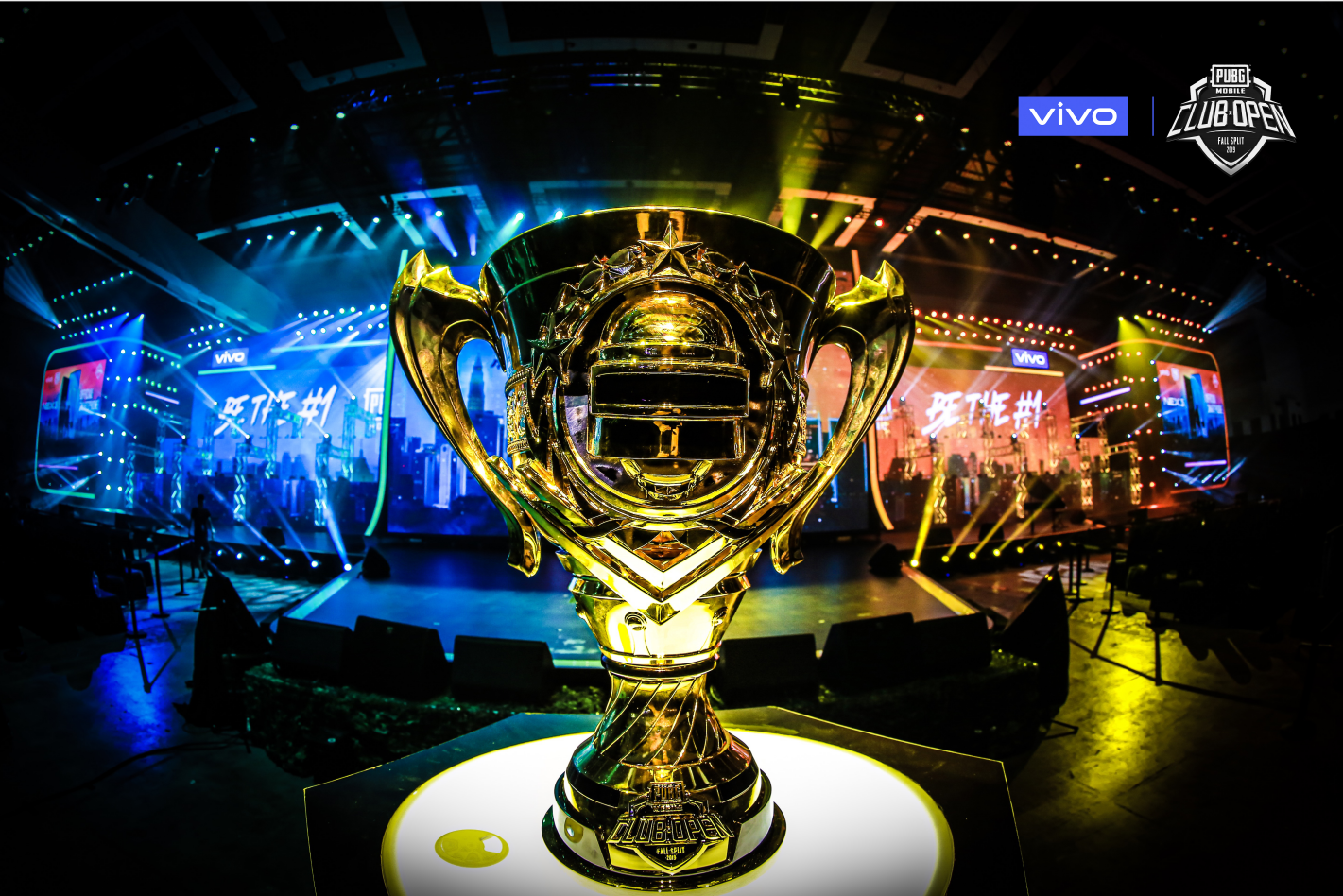 包含爱游戏入口:PUBGMobile战队间的战术较量，职业赛中的精彩瞬间的词条