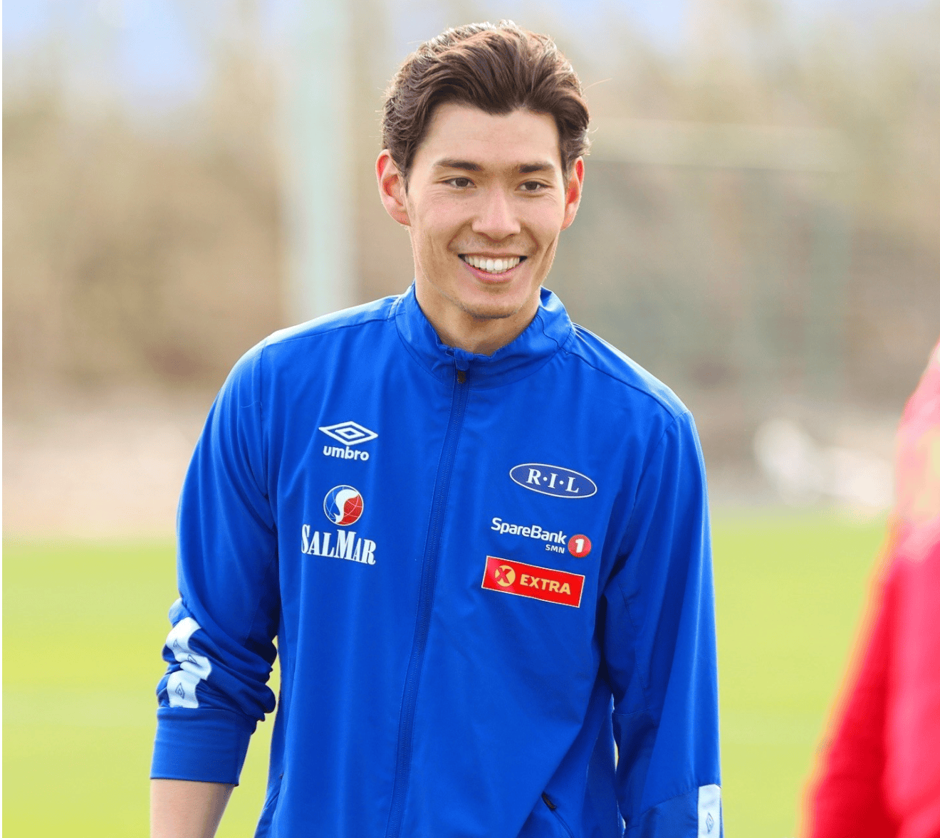 爱游戏APP:中国足球留洋球员：在欧洲联赛站稳脚跟，赢得主教练信任的简单介绍